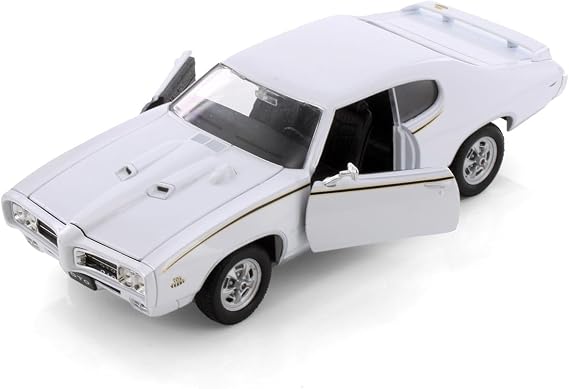 Welly 1969 Pontiac GTO, White 22501-1/24 Scale Diecast
