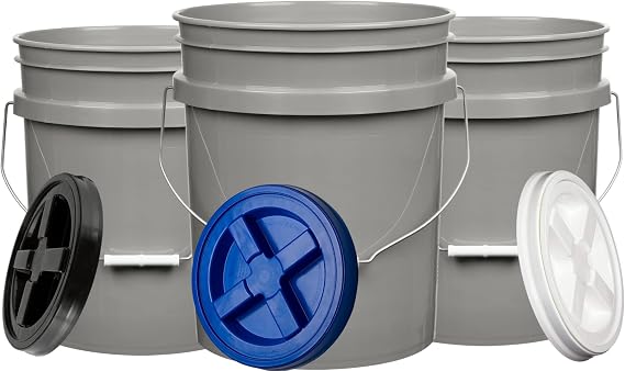House Naturals 5 galon Food Grade Plastic Bucket Pail Container- 3 Color Air Tight Screw On Lid (Pack of 3)