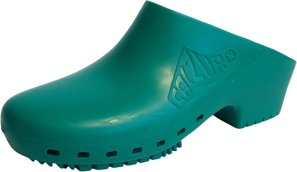 CALZURO Classic Work Clogs Without Holes - Unisex Nursing Clogs - Non Slip Shoes - Autoclavable Rubber Kitchen Shoes for Women and Men -