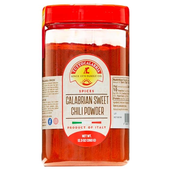 TUTTOCALABRIA Calabrian Chili Powder, Sweet & MILD, Shaker, 12.3 oz (350 g) | Sweet & Mild Chili Powder for Pizza, Pasta and Recipes, Shaker Bottle for Seasoning, All Natural, Non-GMO, Product of Italy