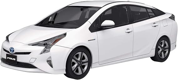 Aoshima 54161 Toyota Prius (Super White II) 1/32 scale pre-painted