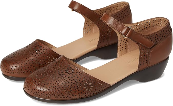 Easy Spirit Denita Women's Pump