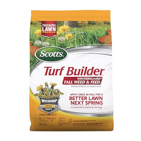 Scotts Turf Builder WinterGuard Fall Weed & Feed5, 11.28 lbs. | Weed Killer Plus Fall Fertilizer, Covers 4,000 sq. ft.