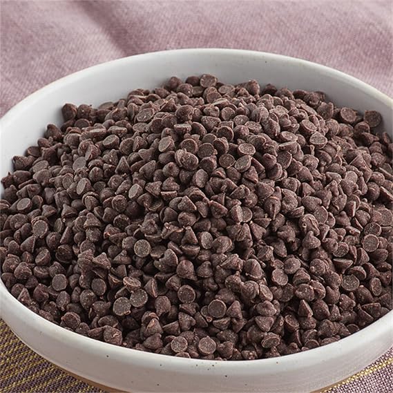 Barry 10M Semi-Sweet Chocolate Chips 30 lb. WS-409C6000310-NF
