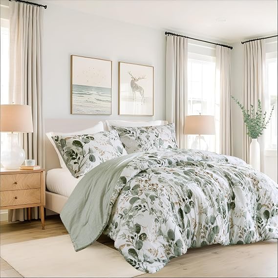Lightweight Seersucker Botanical Comforter Set Queen Size, 3 Pieces Reversible Design with Striped Print, Premium Microfiber Bedding Set, Comforter and Sham Set, Green