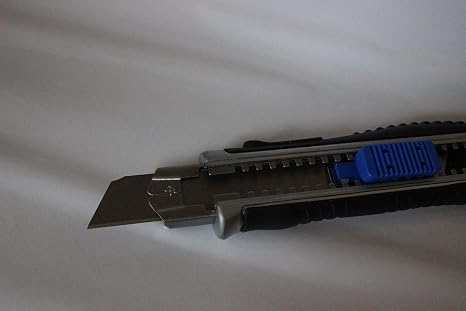 FUSO FUSOUK18SK4 Autoload HVY Duty Utility Knife, 5 QC Blades